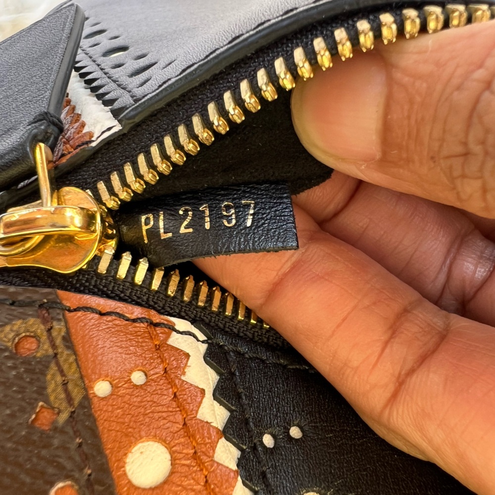 🔥🔥Louis Vuitton Pochette Métis Brogue Limited Edition Complete COA READY🔥🔥 - Picture 11 of 12